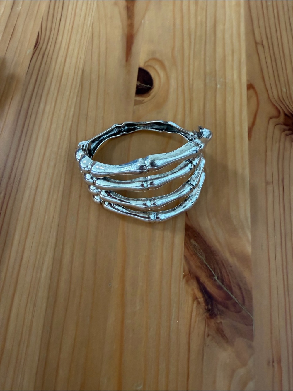 Silver Skeleton Hand Multi-Band Rib Cage Style Women's Beacelet